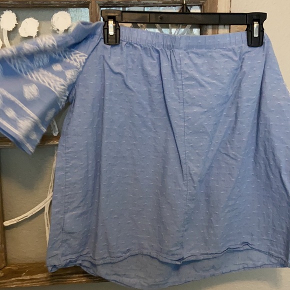 Off the shoulder top - Picture 3 of 3